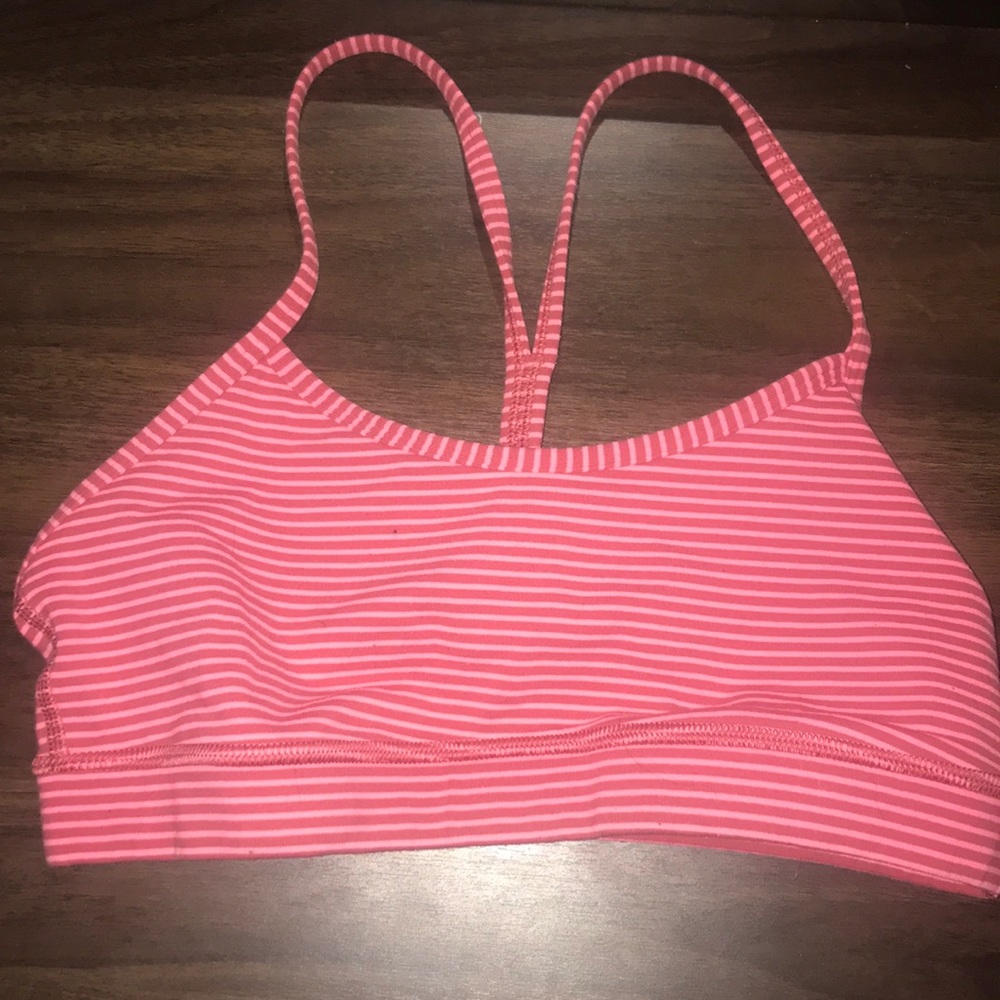 Lululemon sports bra